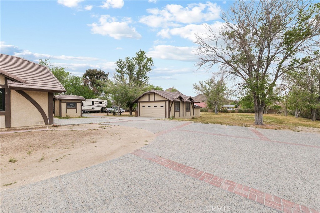 19702 Yanan Road Apple Valley, CA 92307 - Photo 32 of 48