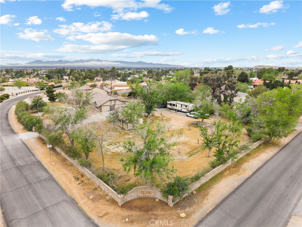 19702 Yanan Road Apple Valley, CA 92307 - Photo 41 of 48