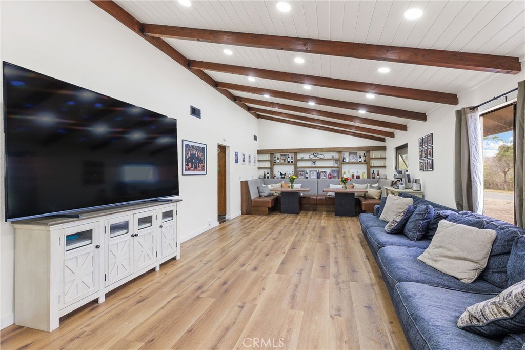 19702 Yanan Road Apple Valley, CA 92307 - Photo 8 of 48