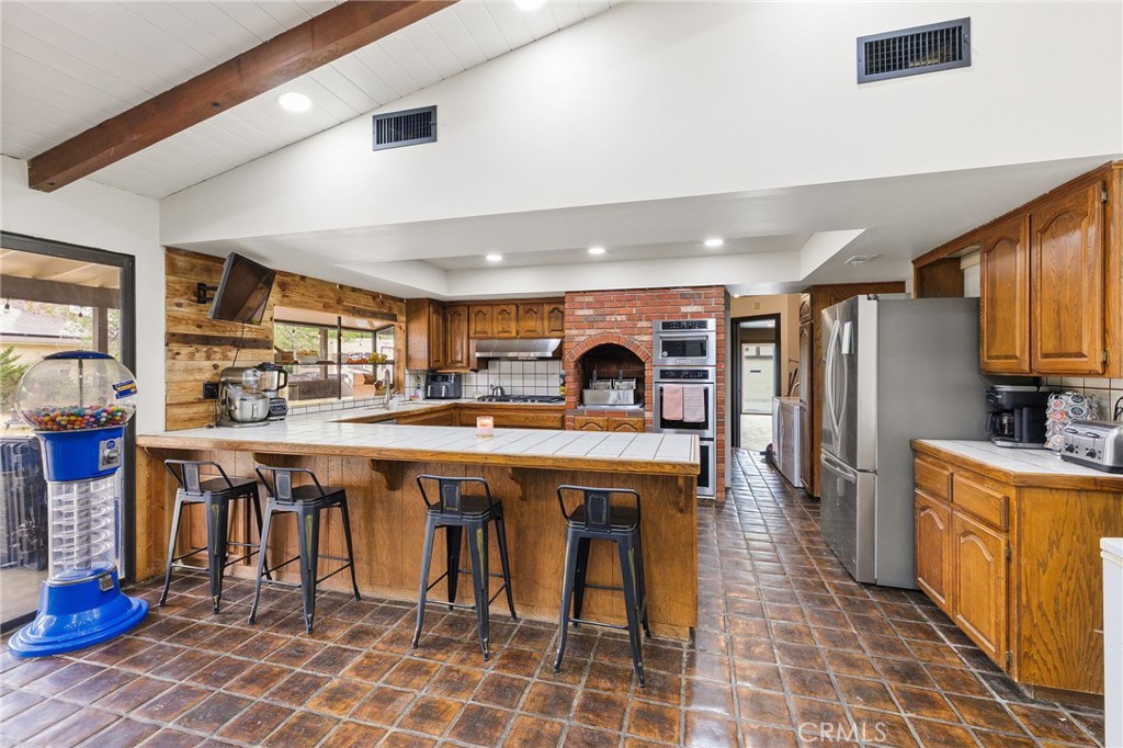 19702 Yanan Road Apple Valley, CA 92307 - Photo 10 of 48