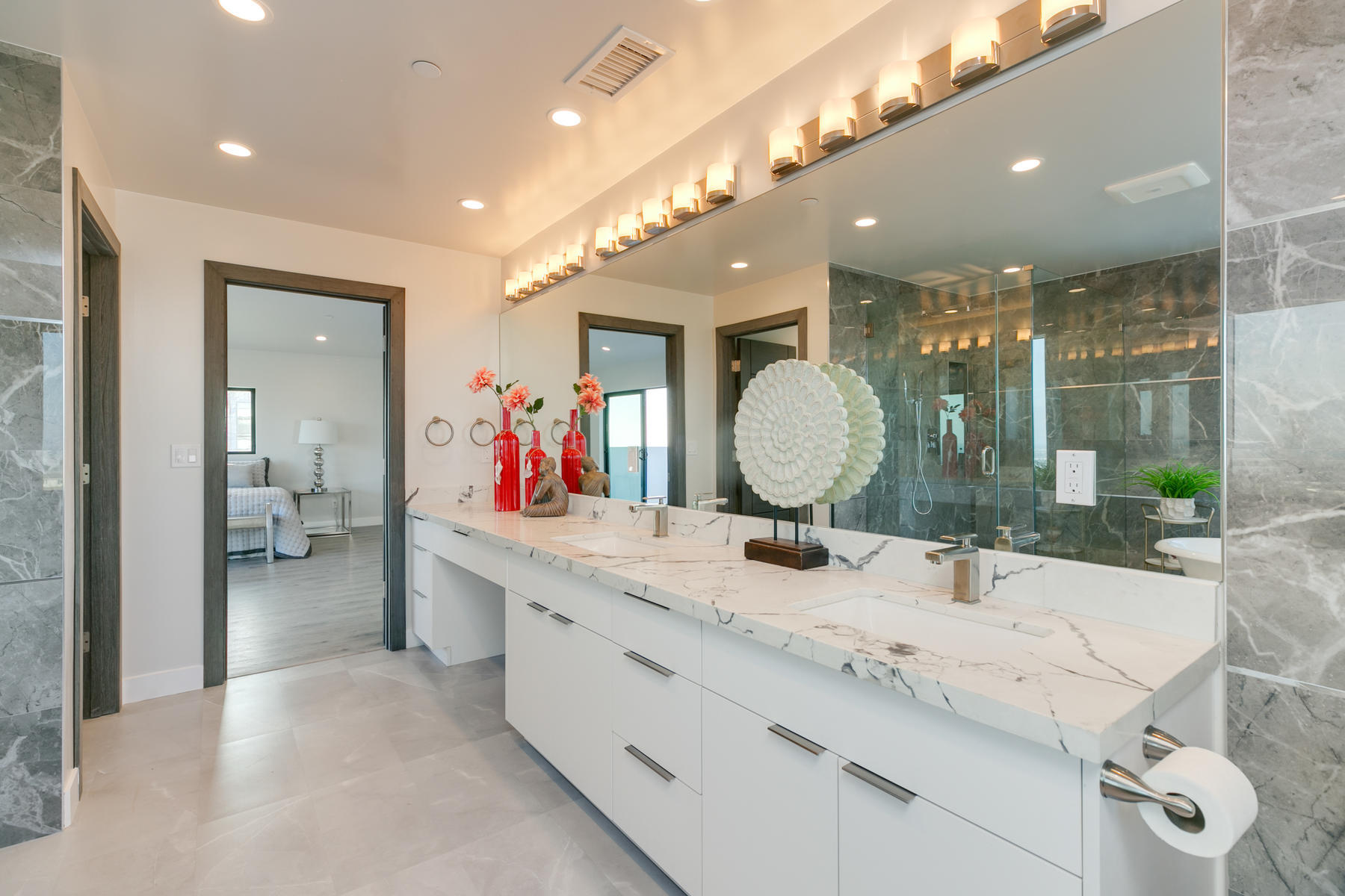 630 Skyline Road Ventura, CA 93003 - Photo 40 of 49 630 Skyline Road-041-036-Master Bath-MLS