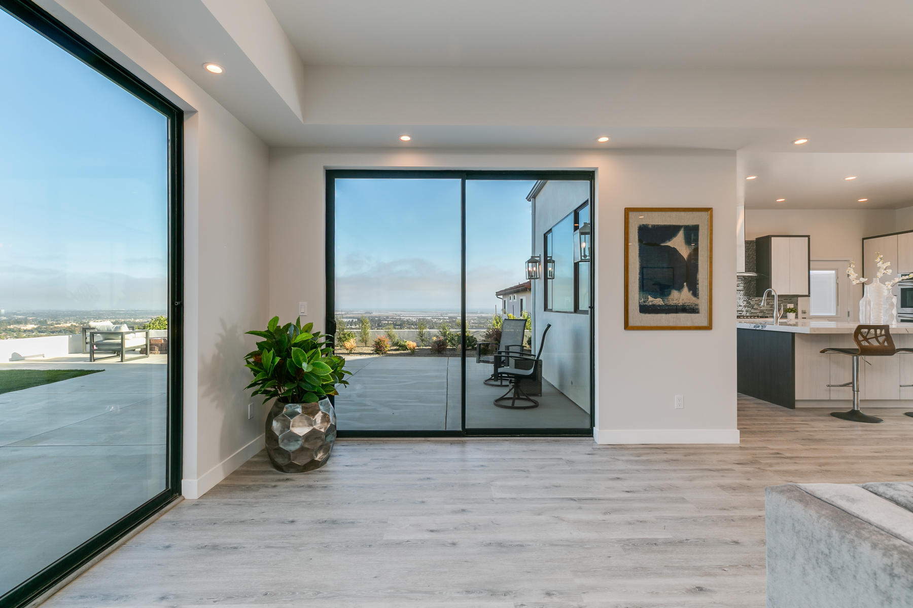 630 Skyline Road Ventura, CA 93003 - Photo 10 of 49 630 Skyline Road-011-014-Living Room-MLS