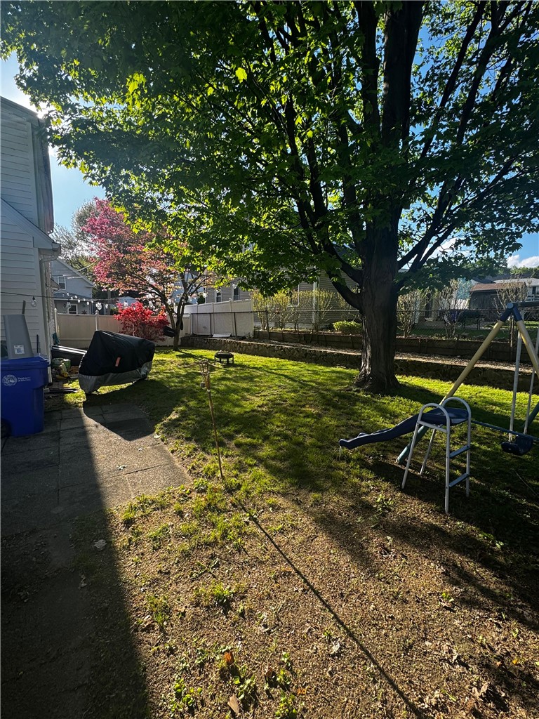 4 Dunbar Street Providence, RI 02909 - Photo 11 of 32