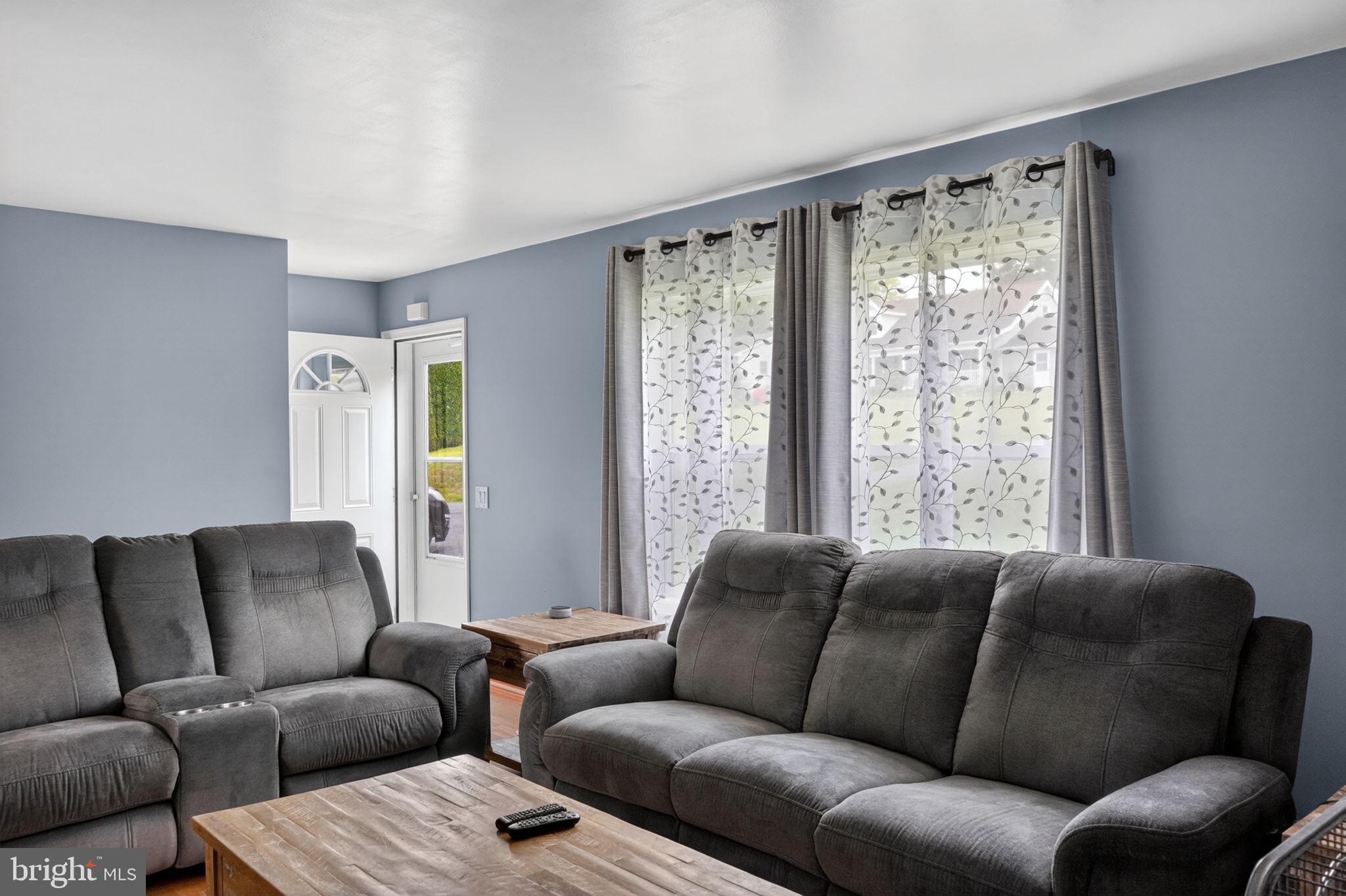 544 Bauer Road Bath, PA 18014 - Photo 5 of 44