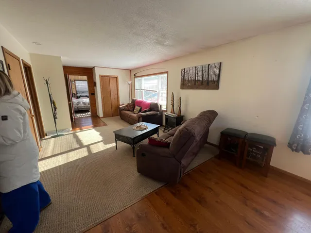 $299,900 | 2152 East Round Lake Lane, Luck, WI 54853