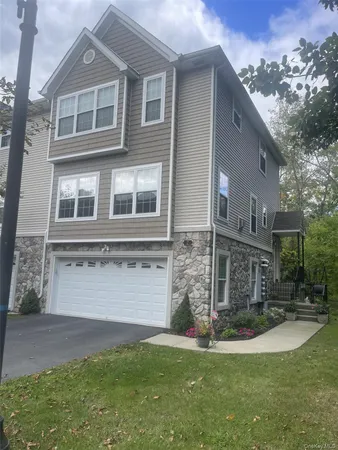 $489,900 | 2 Seeley Bull Street, Monroe, NY 10950
