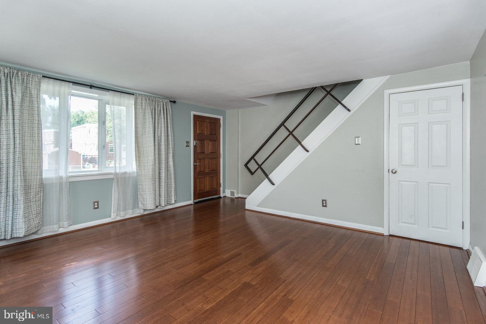 8606 Bridle Road Philadelphia, PA 19115 - Photo 4 of 71