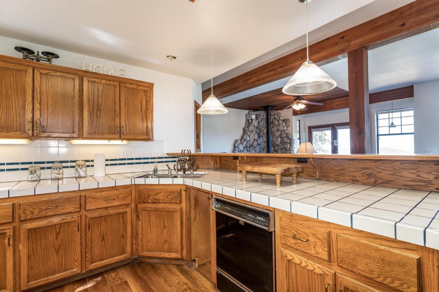 43599 Wells Road West Coarsegold, CA 93614 - Photo 12 of 43 Gallery Image 12