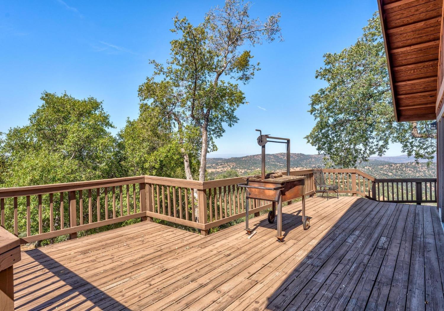 43599 Wells Road West Coarsegold, CA 93614 - Photo 28 of 43 Gallery Image 28