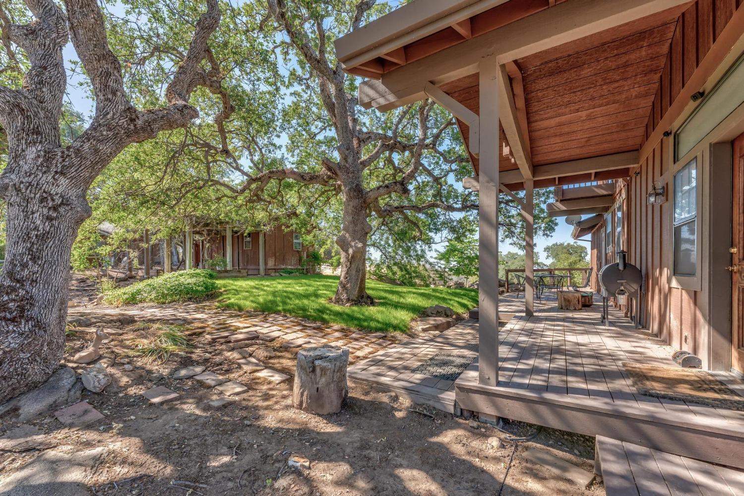 43599 Wells Road West Coarsegold, CA 93614 - Photo 32 of 43 Gallery Image 32