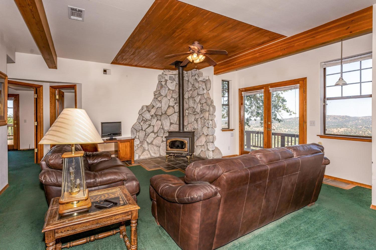 43599 Wells Road West Coarsegold, CA 93614 - Photo 7 of 43 Gallery Image 7