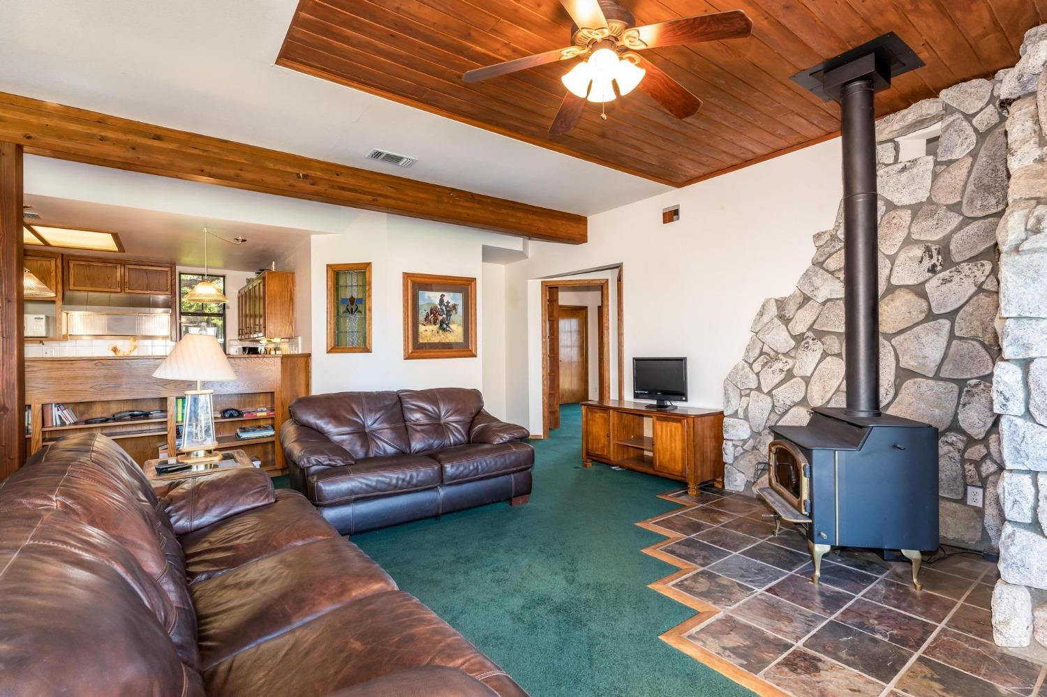 43599 Wells Road West Coarsegold, CA 93614 - Photo 8 of 43 Gallery Image 8