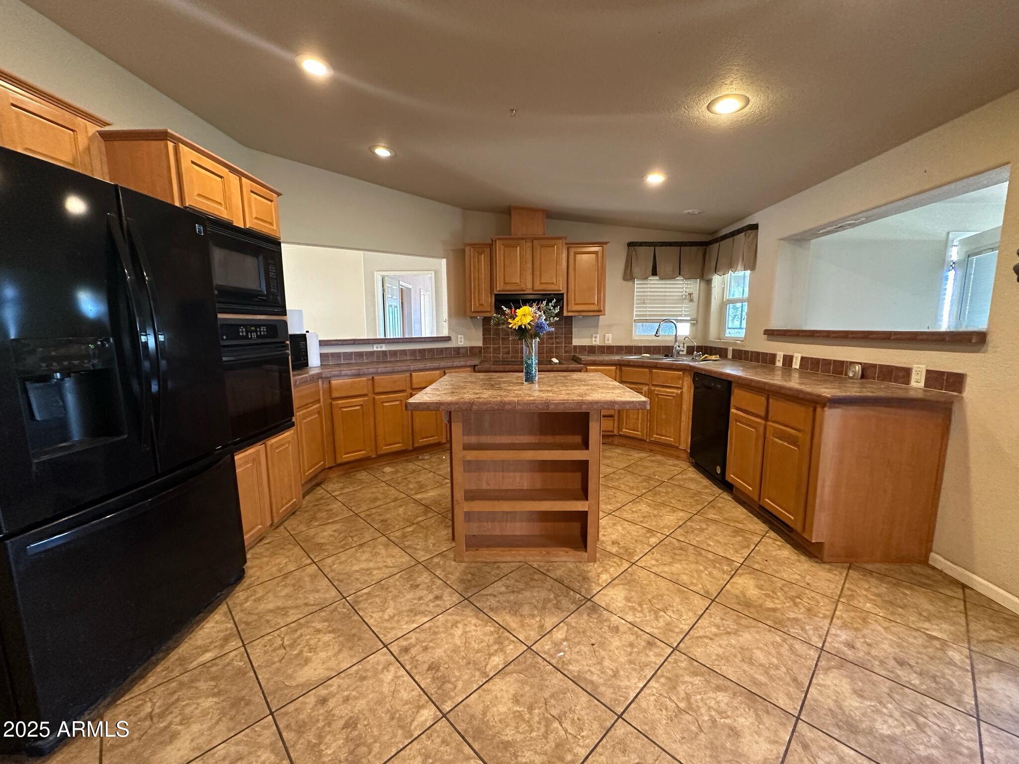 13401 East Walts Way Vail, AZ 85641 - Photo 11 of 41 IMG_2911