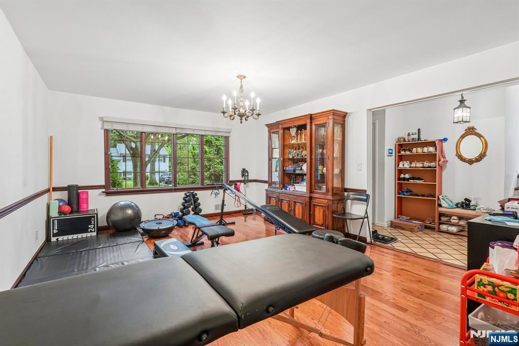 108 Morningside Road Paramus, NJ 07652 - Photo 31 of 45