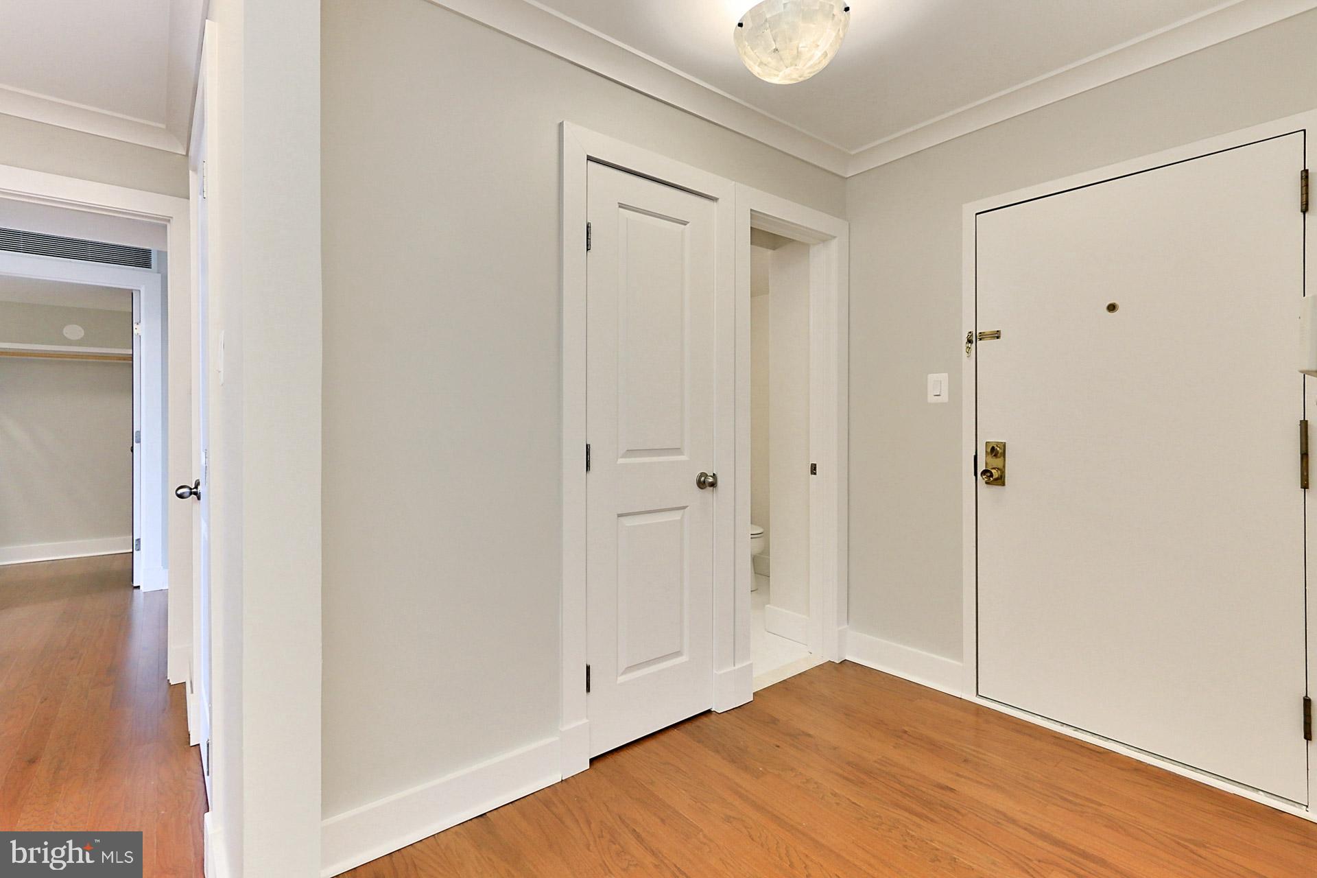1101 South Arlington Ridge Road, Unit 309 Arlington, VA 22202 - Photo 5 of 47 Unit Entrance