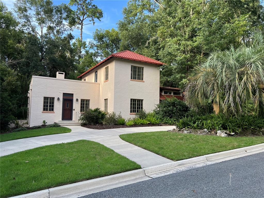 2616 Southwest 4th Place Gainesville, FL 32607 - Photo 1 of 1 Main home, carriage house and two vacant lots for sale in Golfview