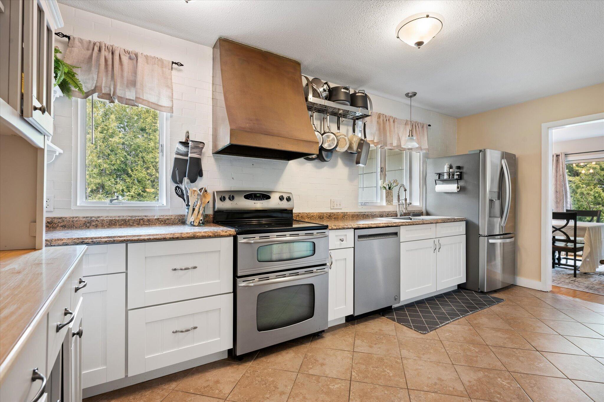 7 Williams Street Hampden, ME 04444 - Photo 14 of 64 14-Kitchen
