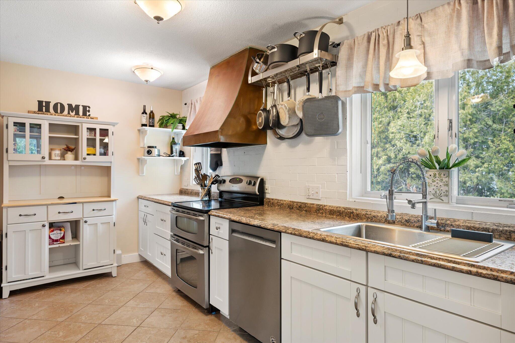 7 Williams Street Hampden, ME 04444 - Photo 20 of 64 20-Kitchen