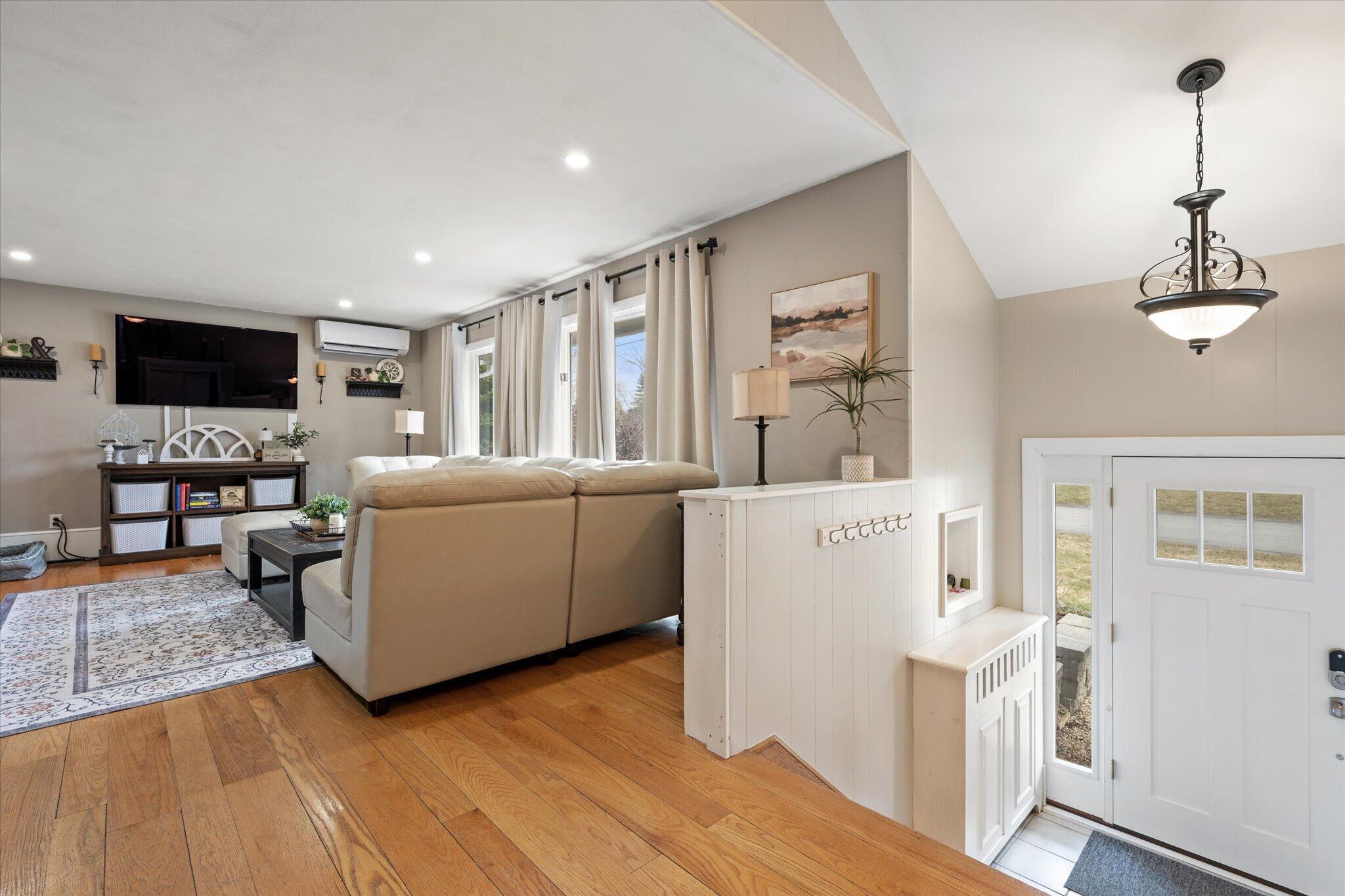 7 Williams Street Hampden, ME 04444 - Photo 5 of 64 05-Entry, Living Room