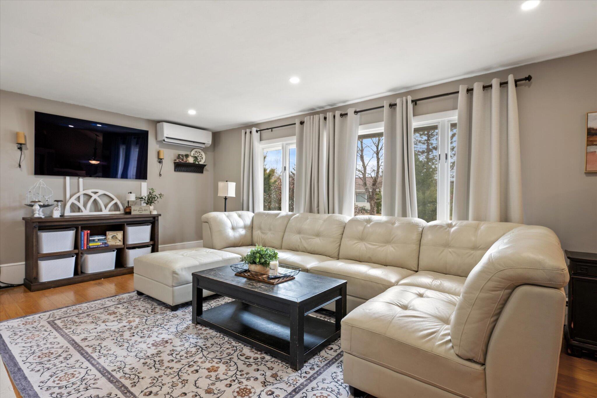 7 Williams Street Hampden, ME 04444 - Photo 8 of 64 08-Living Room