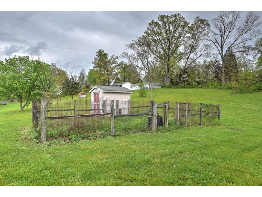 169 Tipton Road Jonesborough, TN 37659 - Photo 34 of 35 Photo 34