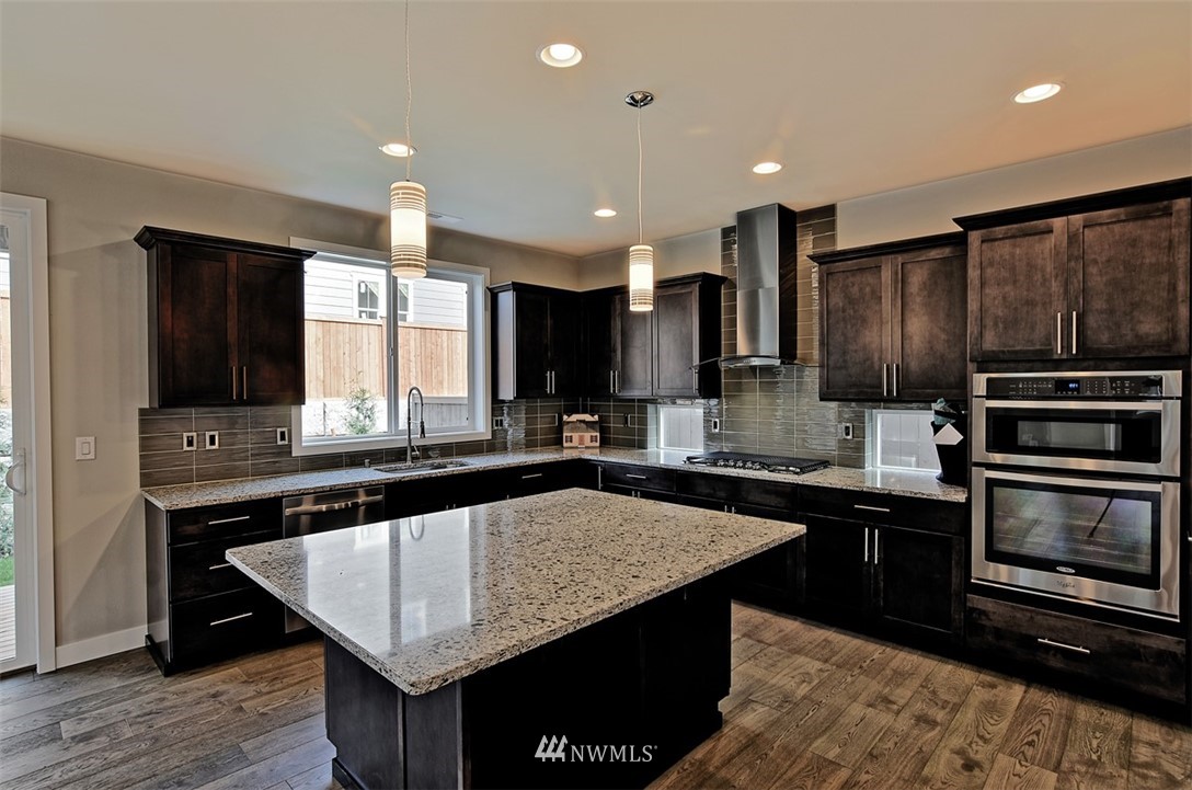 929 South 49th Street Renton, WA 98055 - Photo 11 of 20