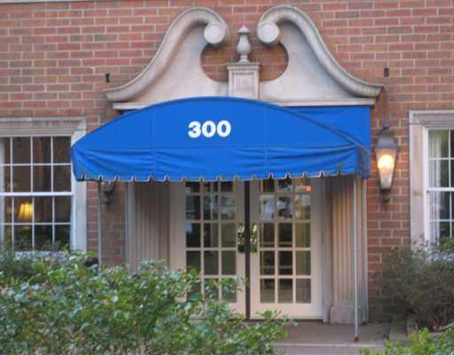 300 Fox Chapel Road, Unit 209 Pittsburgh, PA 15238 - Photo 1 of 15 Exterior Front. Well maintained, well managed unit.