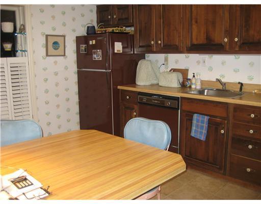 300 Fox Chapel Road, Unit 209 Pittsburgh, PA 15238 - Photo 6 of 15 Kitchen.