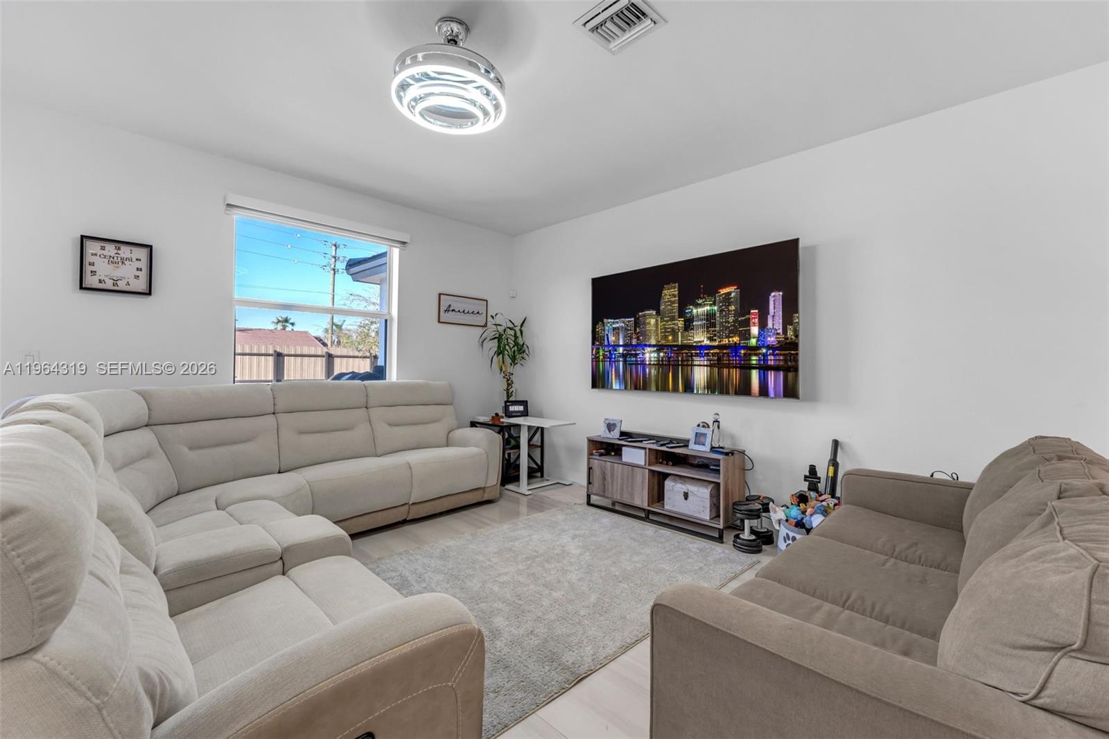 13611 Southwest 184th Terrace Miami, FL 33177 - Photo 11 of 43