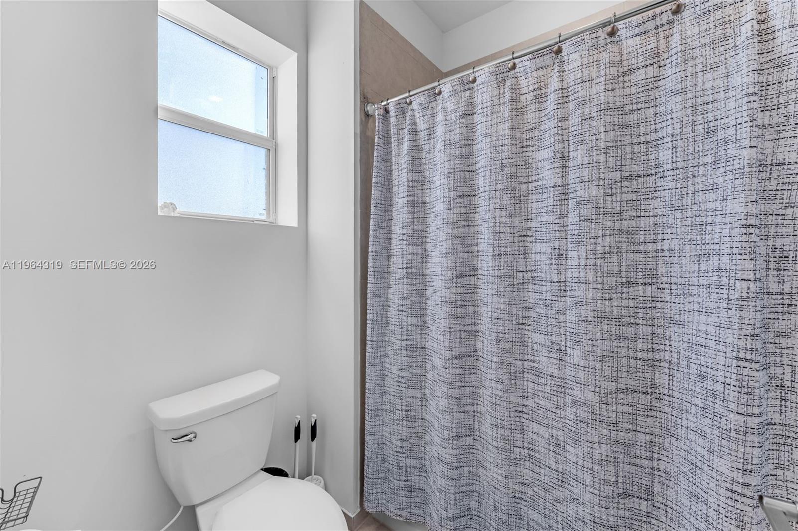 13611 Southwest 184th Terrace Miami, FL 33177 - Photo 21 of 43