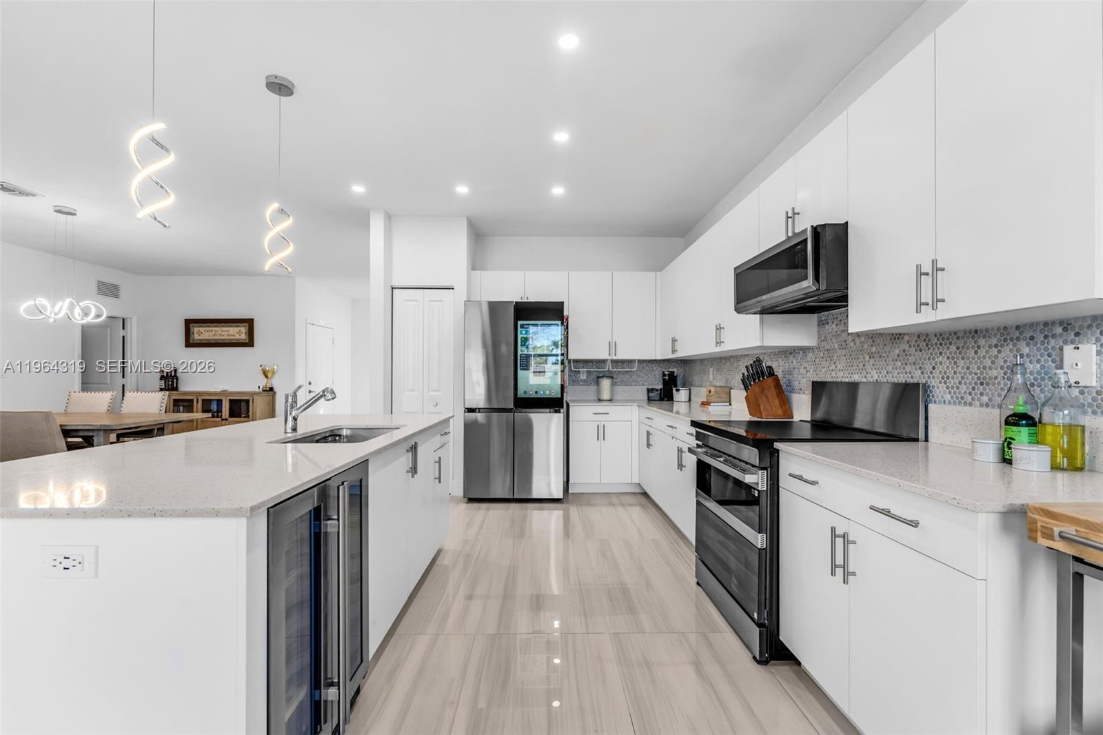 13611 Southwest 184th Terrace Miami, FL 33177 - Photo 10 of 43