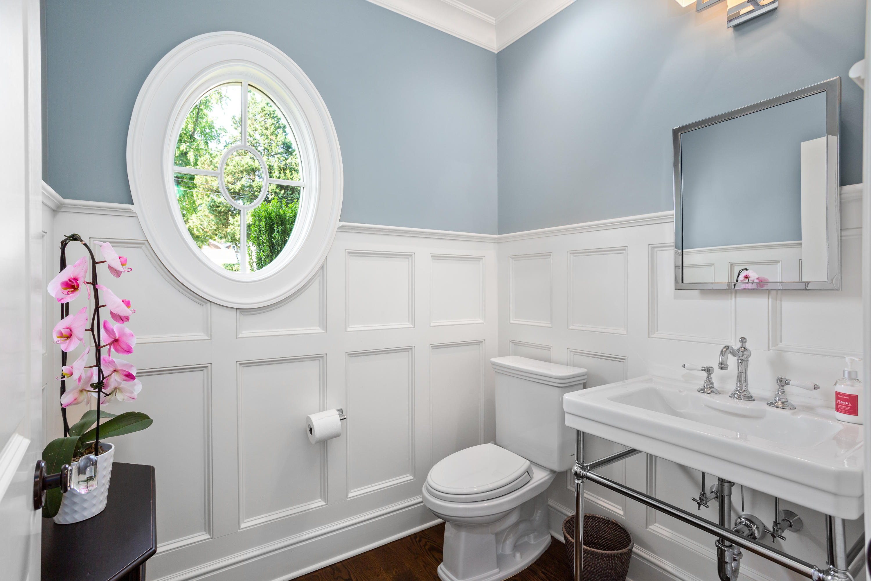 9 Concord Lane Darien, CT 06820 - Photo 6 of 36 a bathroom with a sink and a mirror