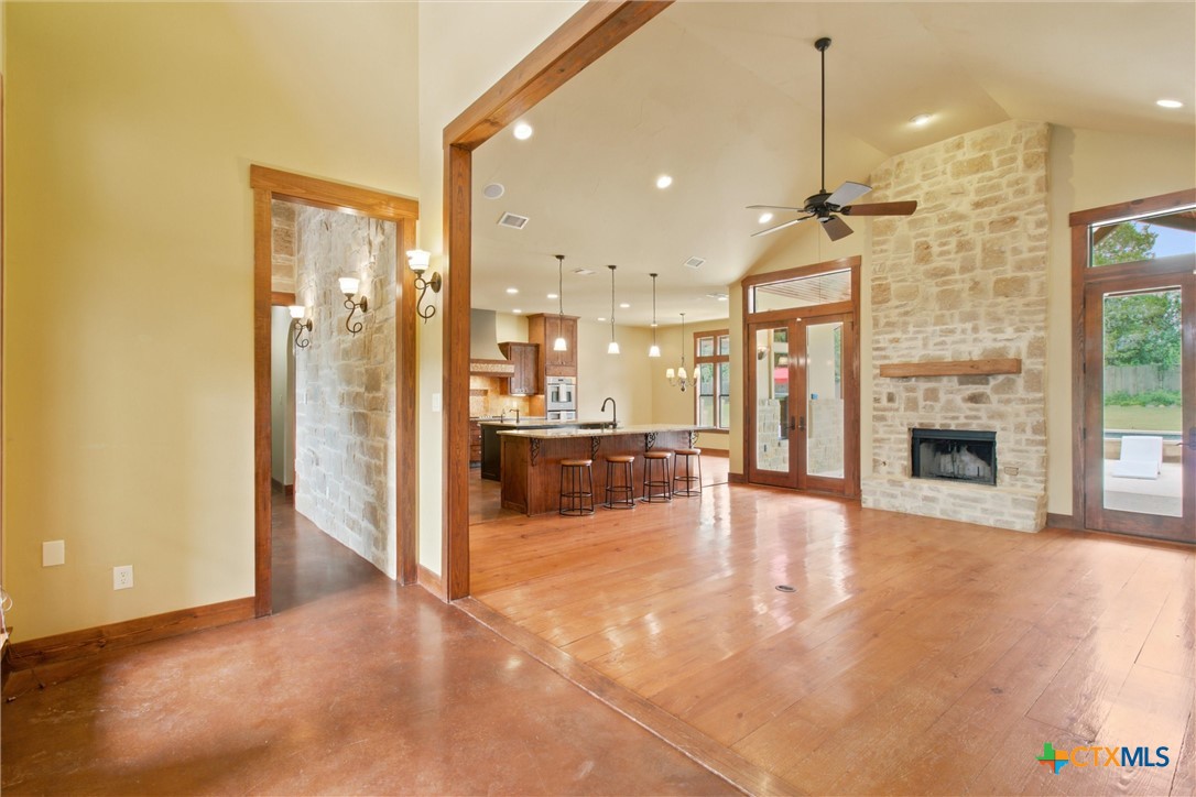 3121 Summit Ridge San Marcos, TX 78666 - Photo 7 of 44