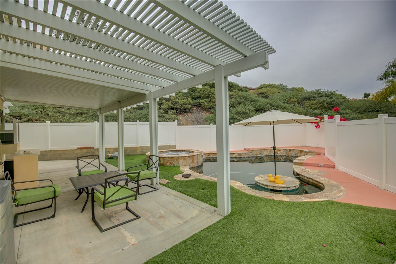 9886 Avenida Ricardo Spring Valley, CA 91977 - Photo 3 of 22