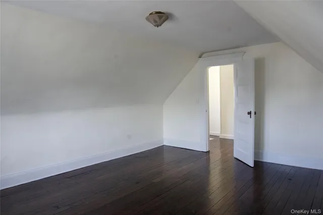 $3,500 | 55 Vernon Avenue, Unit 2, Rockville Centre, NY 11570