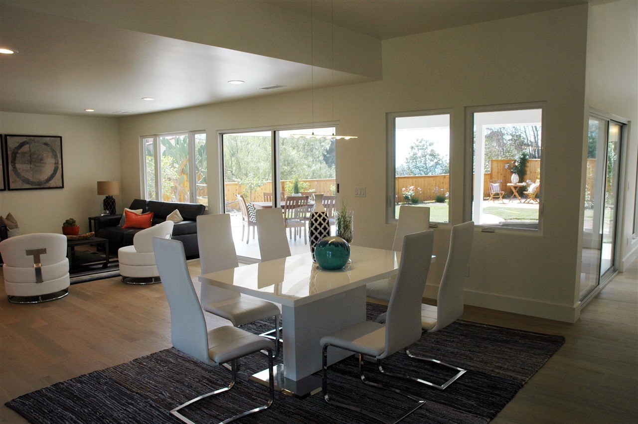 6875 Paseo Laredo La Jolla, CA 92037 - Photo 12 of 20