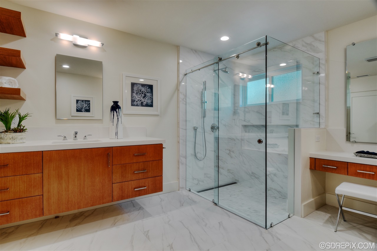 6875 Paseo Laredo La Jolla, CA 92037 - Photo 13 of 20