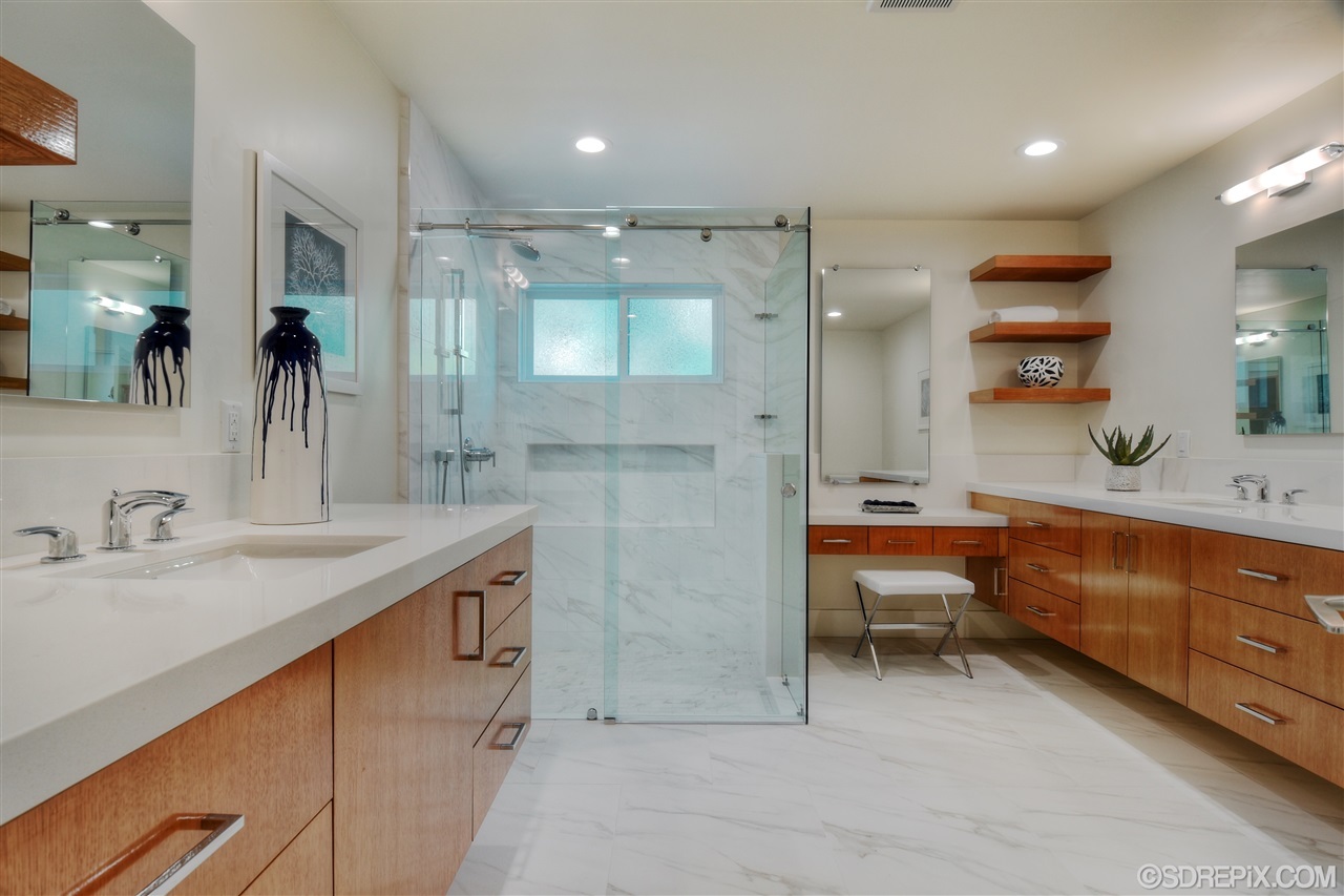 6875 Paseo Laredo La Jolla, CA 92037 - Photo 15 of 20