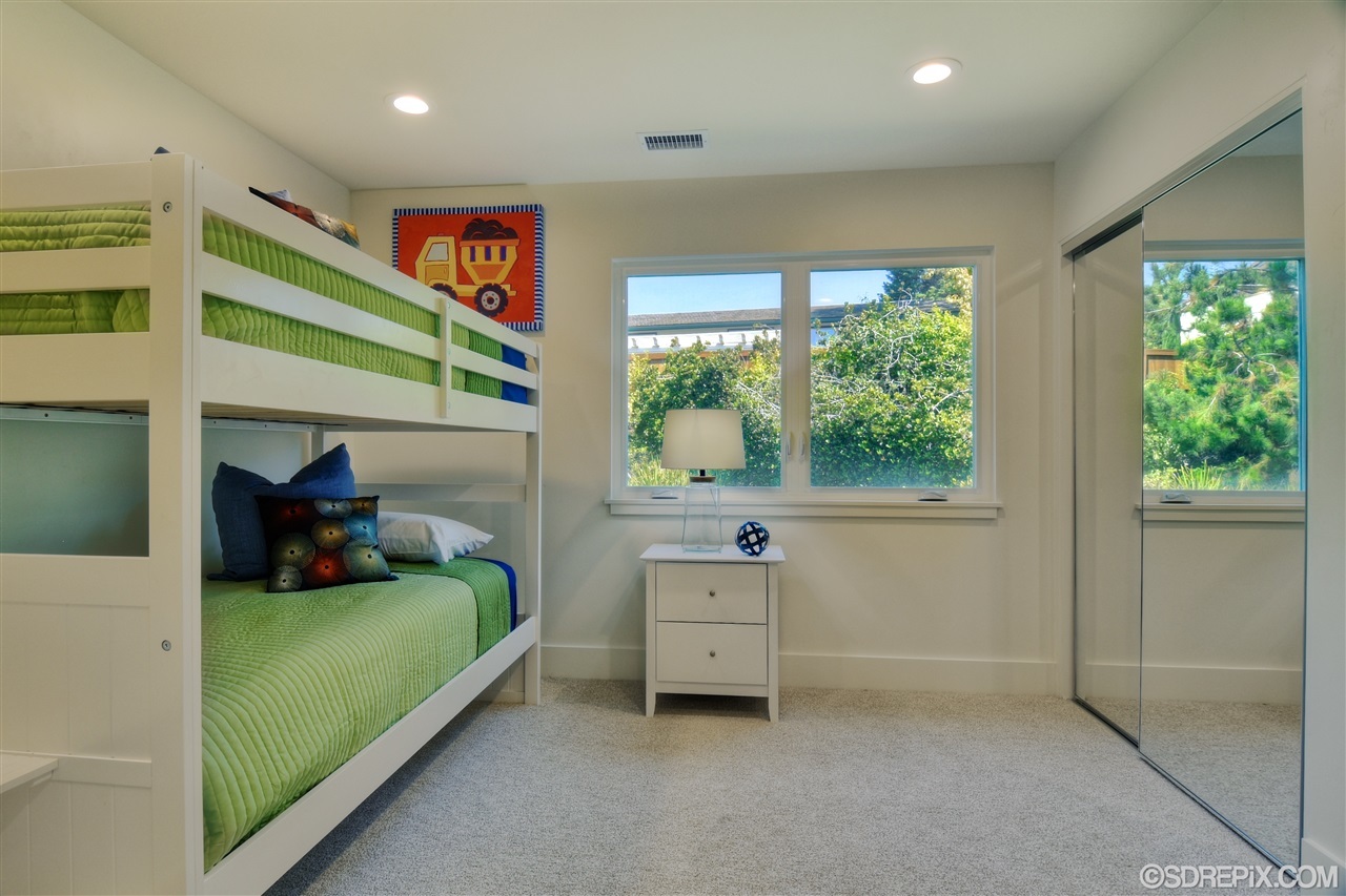 6875 Paseo Laredo La Jolla, CA 92037 - Photo 17 of 20