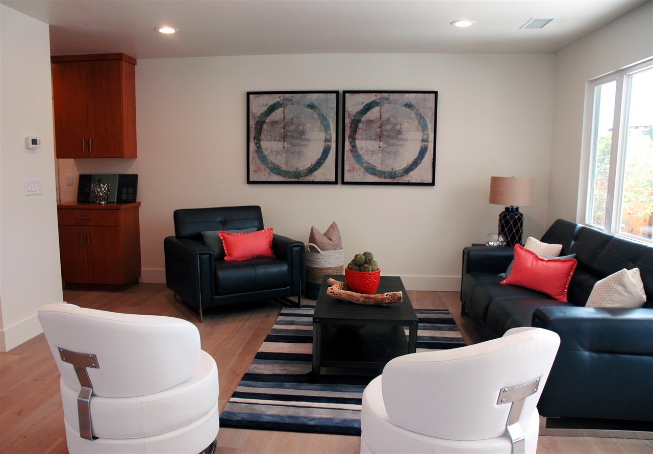 6875 Paseo Laredo La Jolla, CA 92037 - Photo 6 of 20