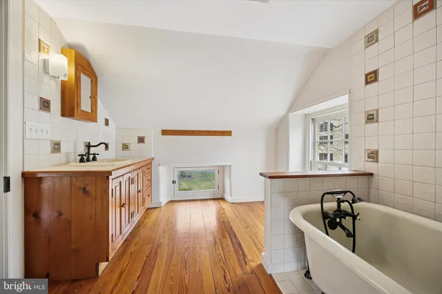 $3,999,999 | 3468 Holicong Road, Doylestown, PA 18902