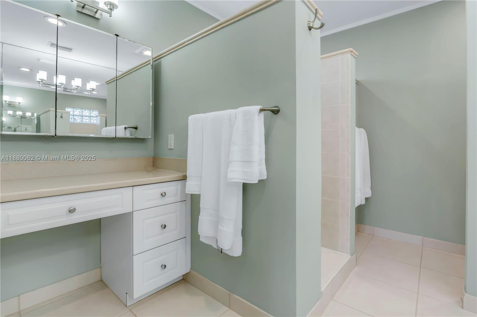 3921 Northeast 31st Avenue Lighthouse Point, FL 33064 - Photo 31 of 64