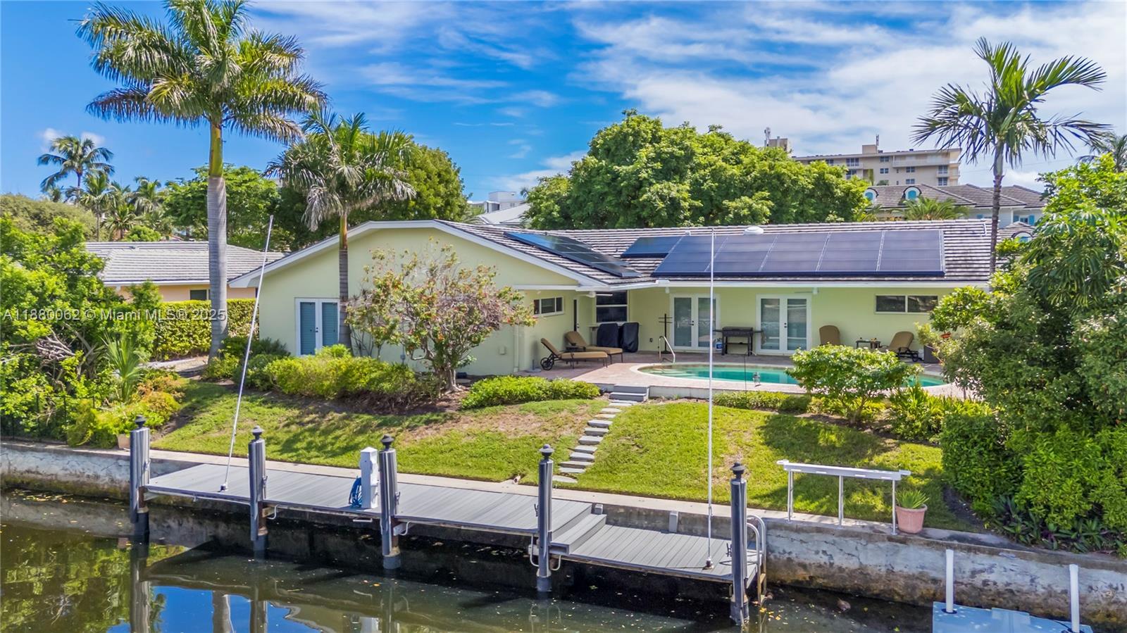 3921 Northeast 31st Avenue Lighthouse Point, FL 33064 - Photo 37 of 64