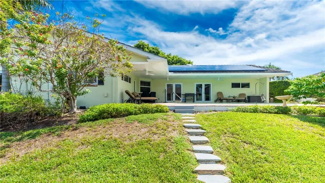 $7,900 | 3921 Northeast 31st Avenue, Lighthouse Point, FL 33064