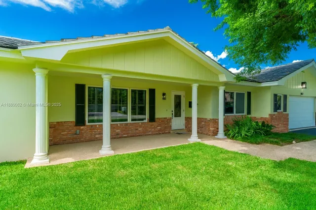 $7,900 | 3921 Northeast 31st Avenue, Lighthouse Point, FL 33064