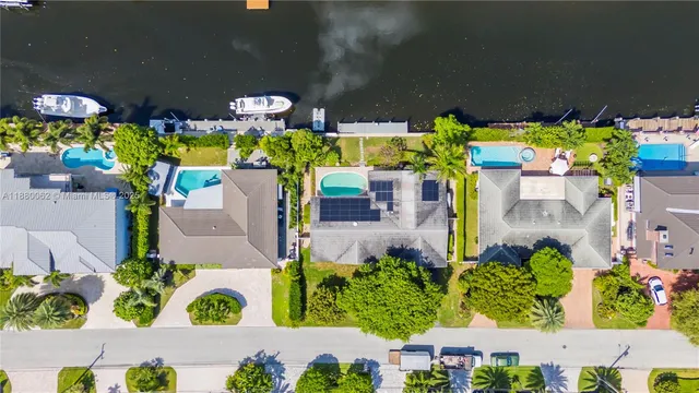 $7,900 | 3921 Northeast 31st Avenue, Lighthouse Point, FL 33064