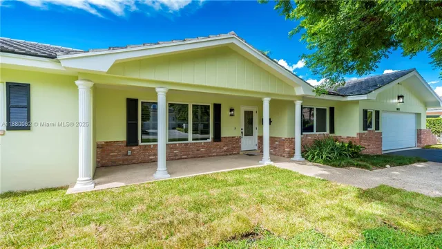 $7,900 | 3921 Northeast 31st Avenue, Lighthouse Point, FL 33064