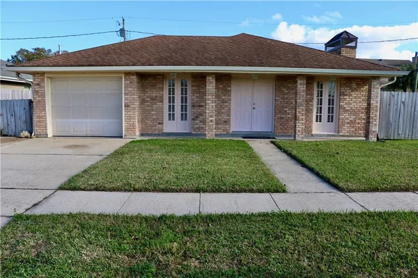 $1,700 | 3521 Charles Court, Chalmette, LA 70043