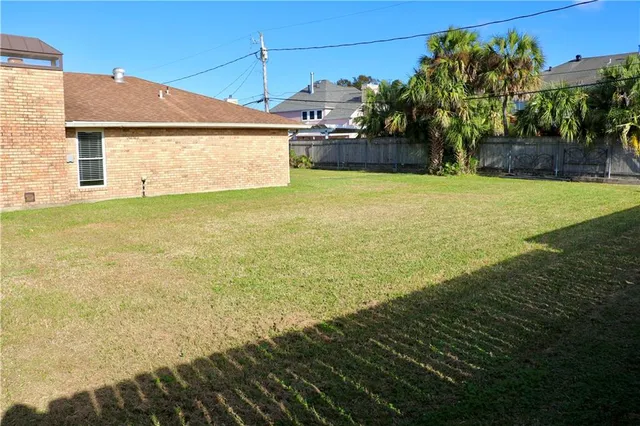 $1,700 | 3521 Charles Court, Chalmette, LA 70043