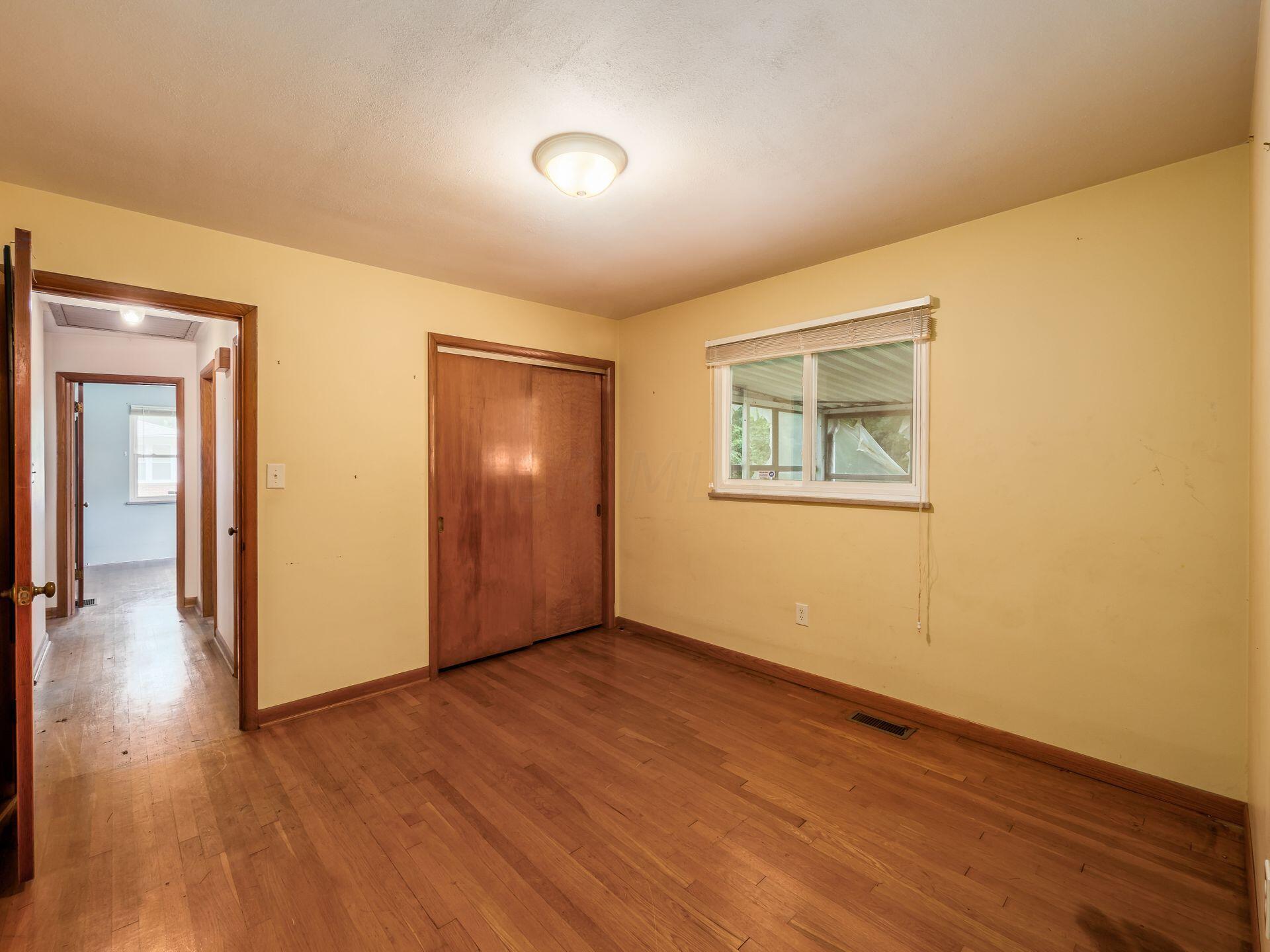 3022 Courtright Road Columbus, OH 43232 - Photo 24 of 41 Bedroom 3